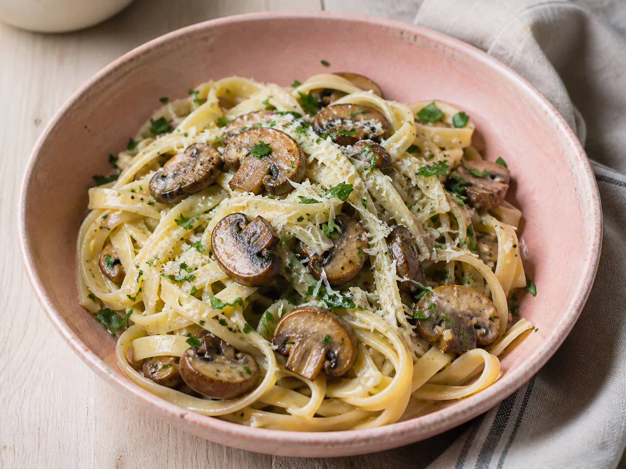 Garlic Butter Mushroom Pasta